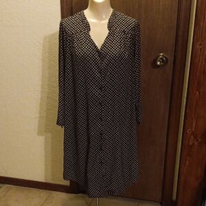 41 Hawthorn Geometric Black and White Long Sleeve Dress